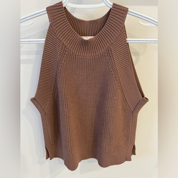 Wilfred Tops - ARITZIA WILFRED crevier knit crop top size small